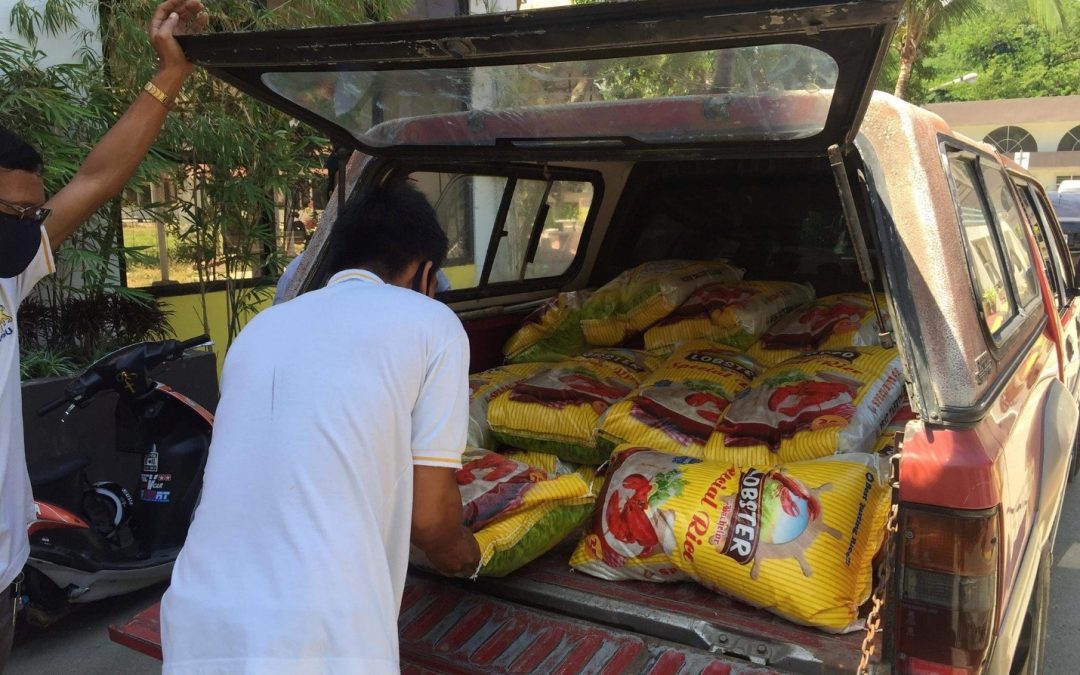 PSU distributes sacks of rice as aid during pandemic